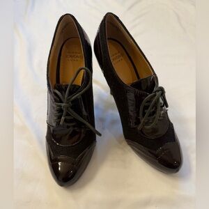 Joan & David 7 1/2 dark brown Patent Leather Heels